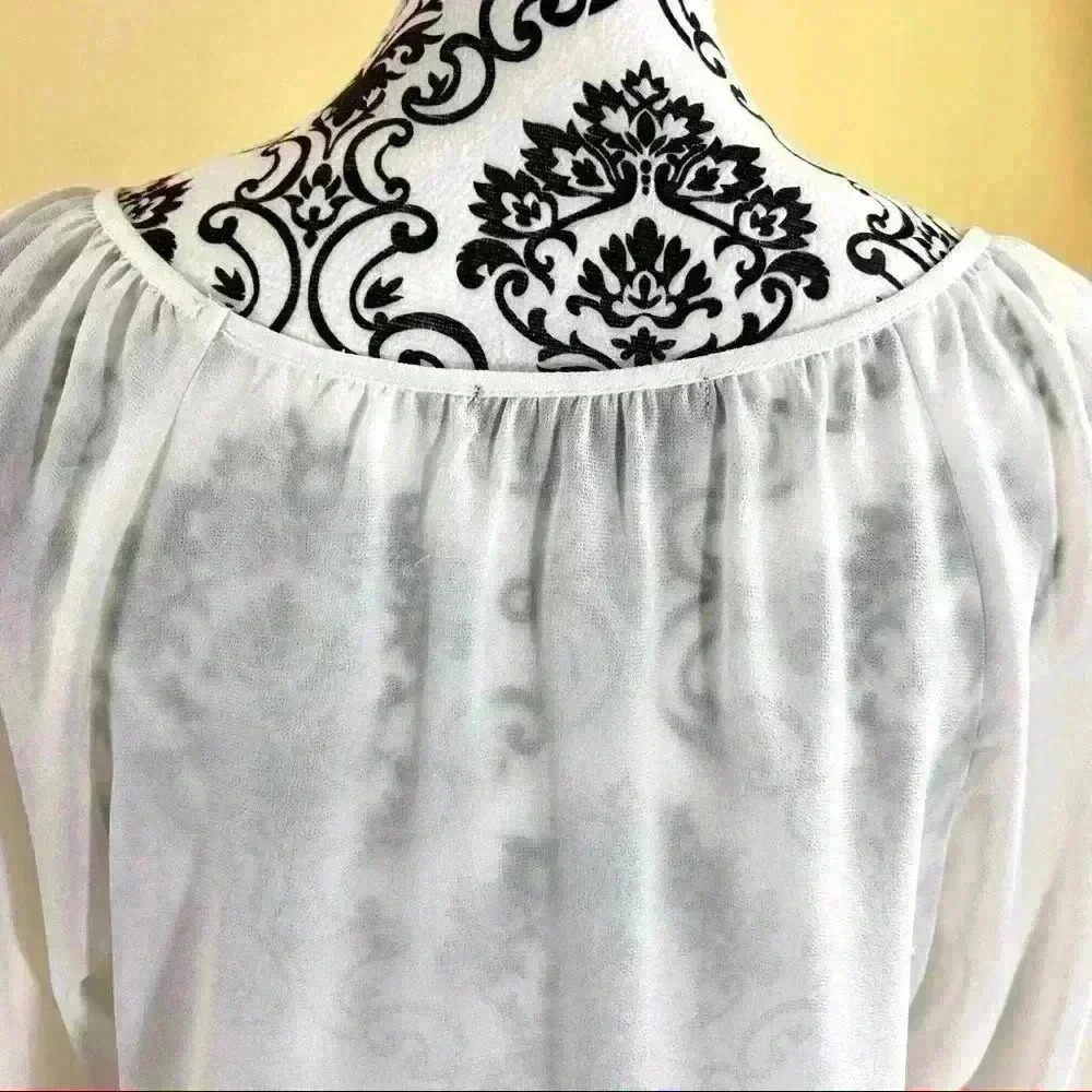 HIP Happening in the Present White Scoop Neck Boho Embroider Peasant Top (S) - Picture 8 of 8